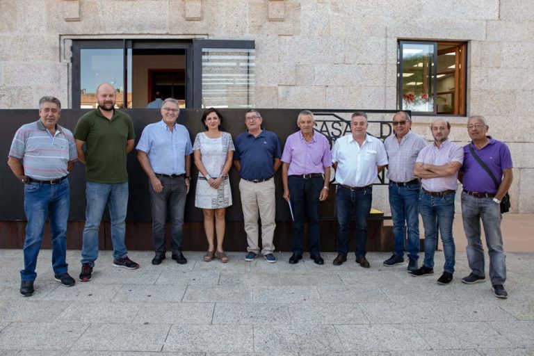 O presidente da Fegamp visita Tomiño para coñecer o modelo de xestión de auga