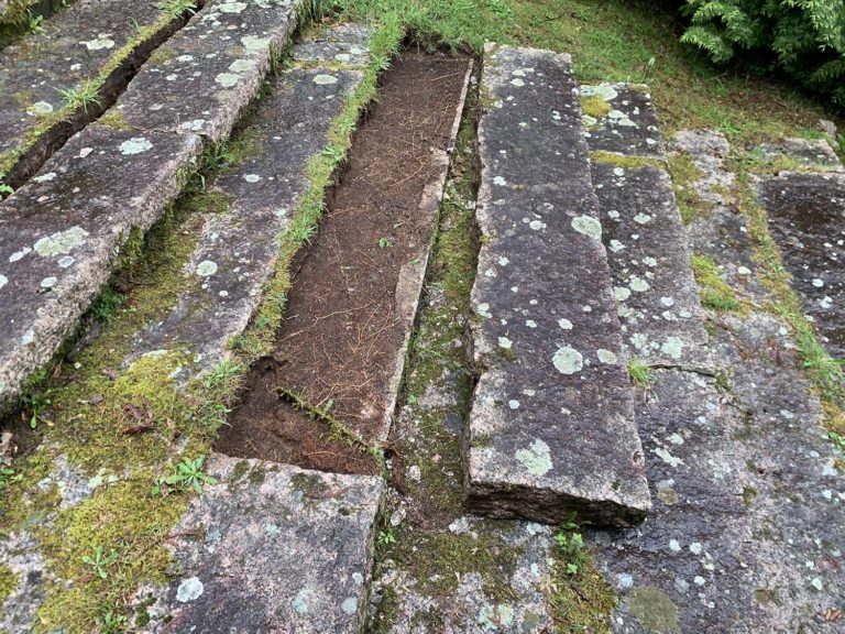 Os actos vandálicos causan graves danos na área recreativa da Veiguiña, na parroquia de Atios