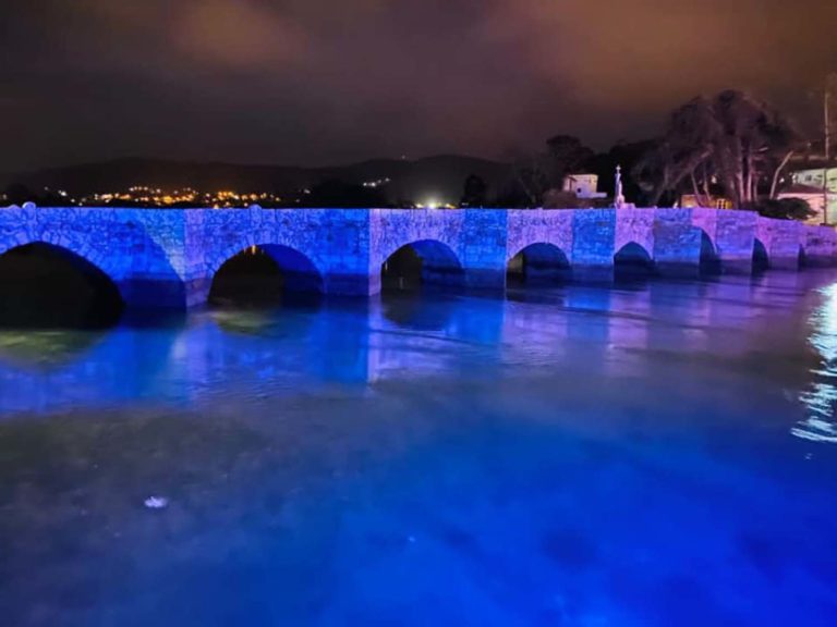 Nigrán instala un sistema de alumeado de cores na Ponte da Ramallosa