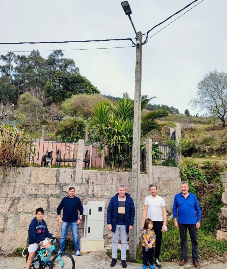 A Cañiza remata as obras de mellora do alumeado público en Achas